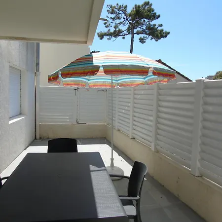 Les Genets Apartment